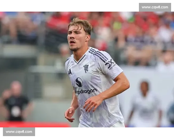 塞斯科加盟红魔 曼联球迷暂缓抗议拉特克利夫 塞斯科加盟红魔 曼联球迷暂缓抗议拉特克利夫