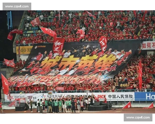 无锡球迷水蜜桃球服助阵,力克常州队喊响 “十三妹”